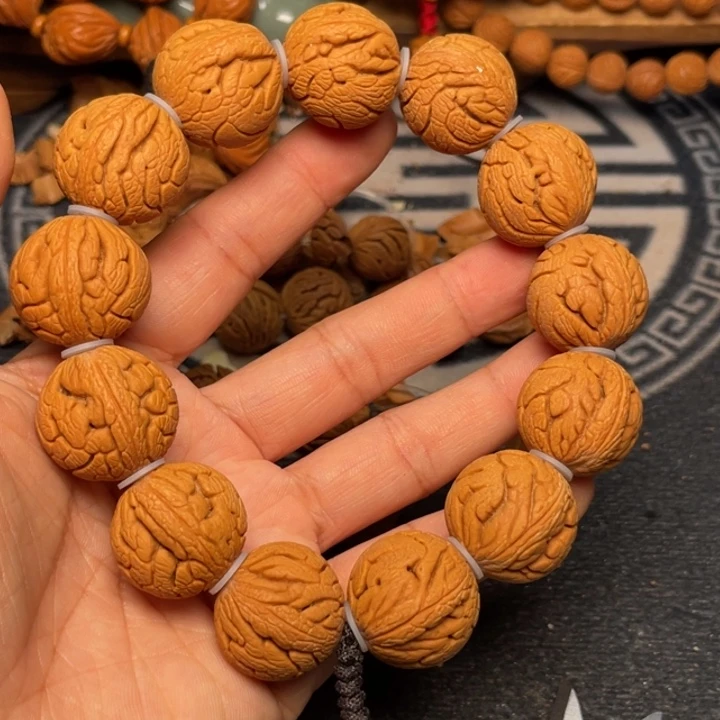 桃核手串龙纹桃核1