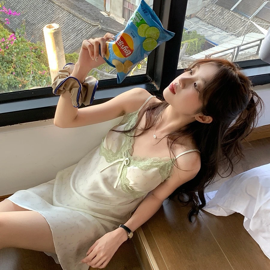 水光绸蕾丝边吊带睡裙女式2025新款带胸垫可外穿碎花连衣裙睡衣