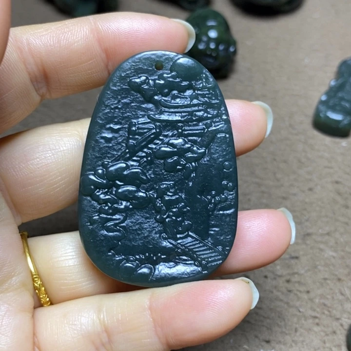 和田玉未镶嵌颈饰