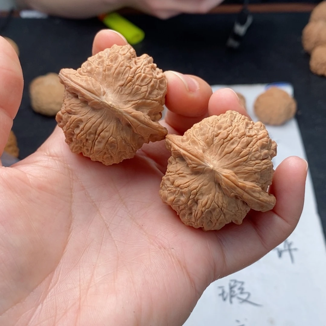 文玩核桃吊坠乐*鱼760。42➕血有黄有晒皮