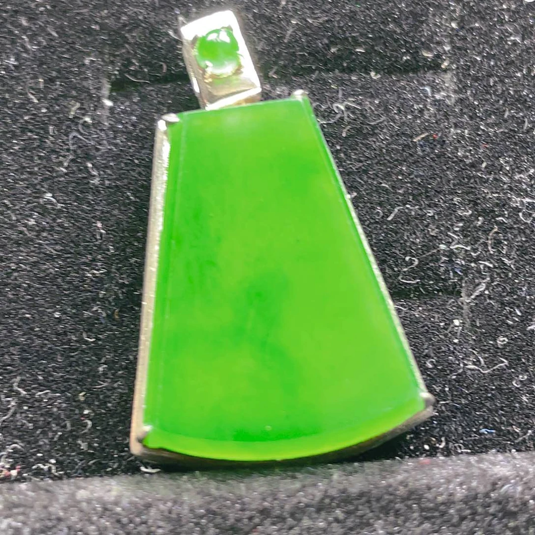 翡翠颈饰未镶嵌43，