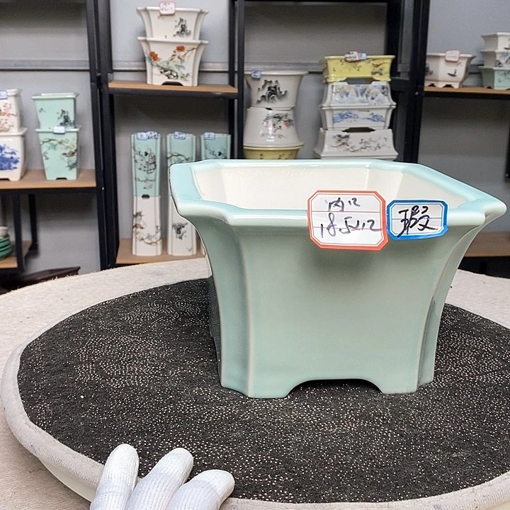 紫砂的花盆很漂亮15