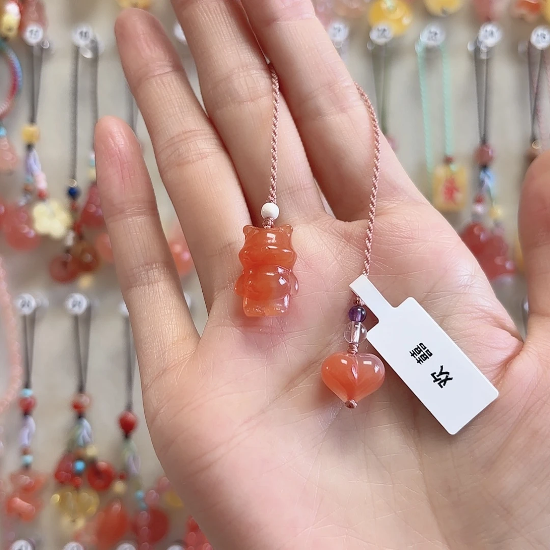 南红玛瑙未镶嵌吊坠(赠链)