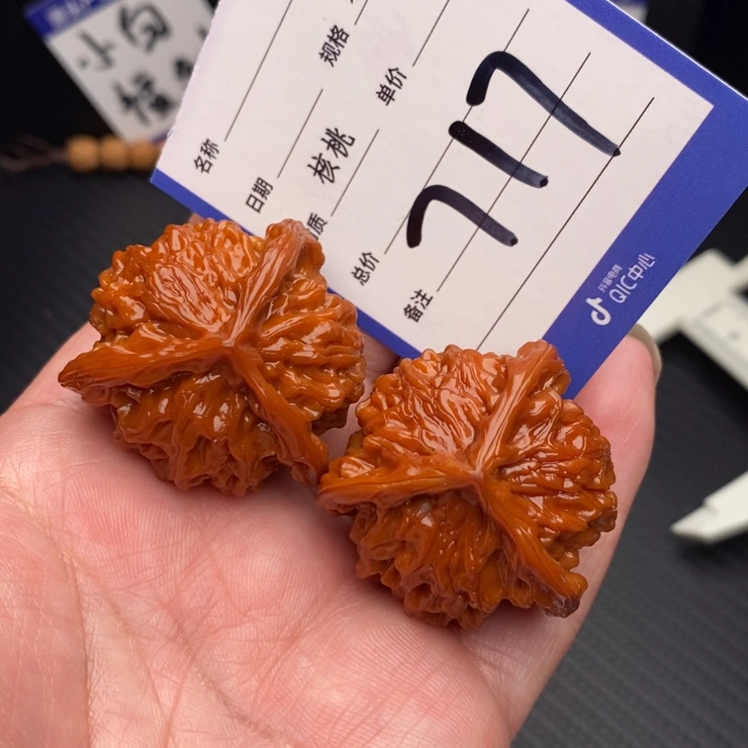 桃核把件盘山38左右yx