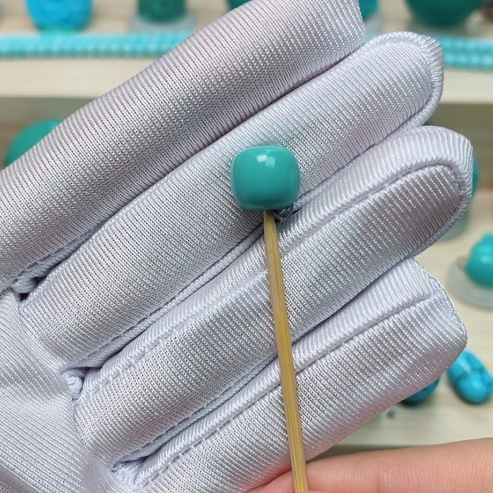 绿松石珠宝未镶嵌糖*?