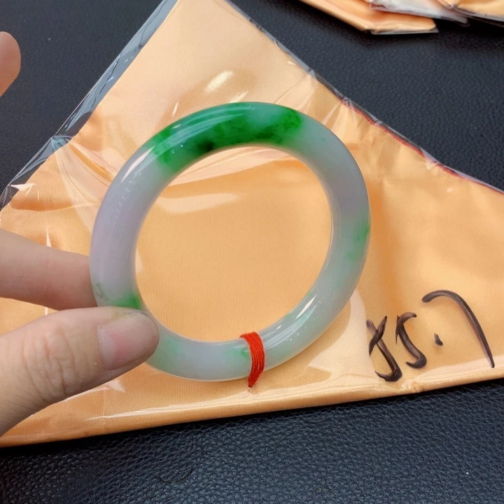 未镶嵌手镯翡翠翡翠手镯