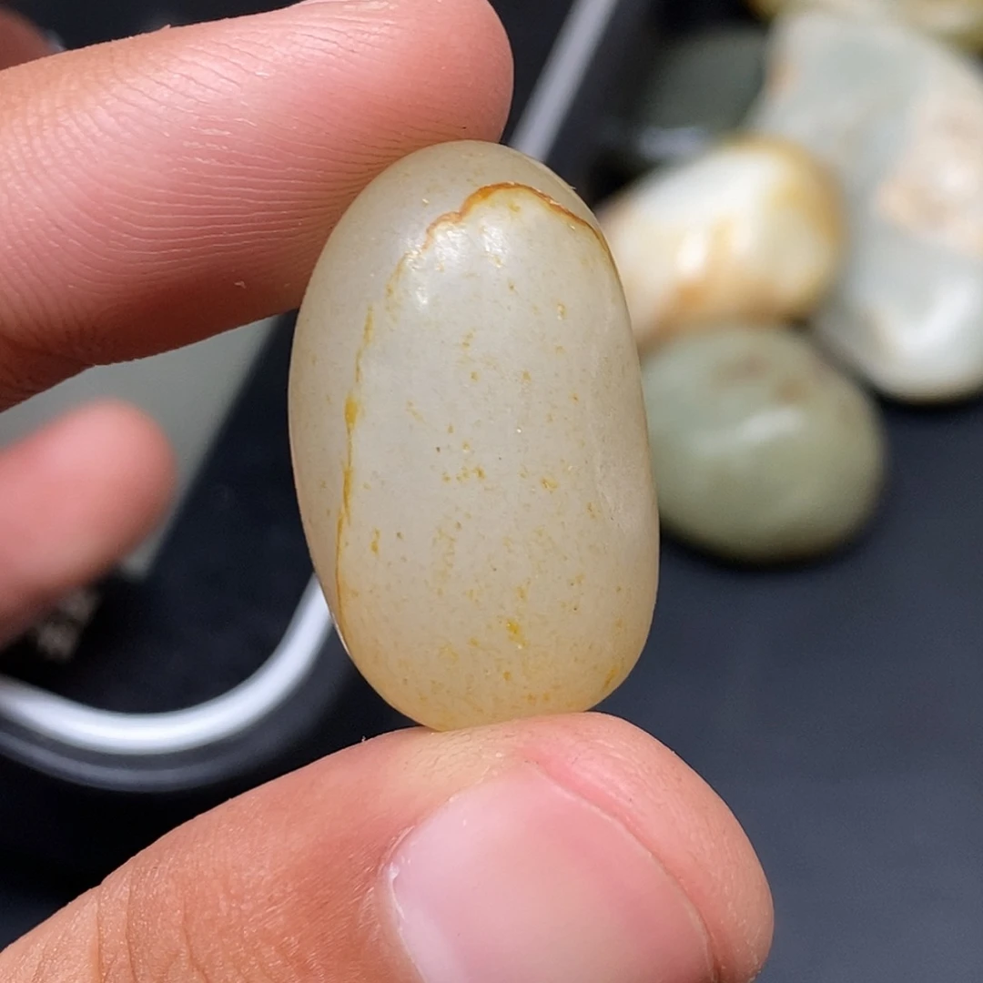 和田玉（糖玉）未镶嵌挂件