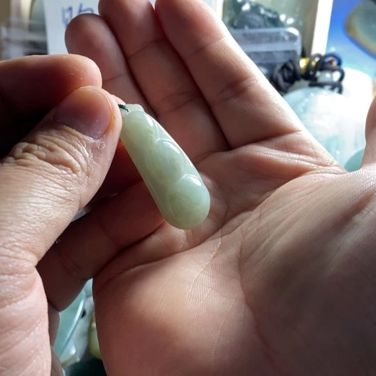翡翠颈饰未镶嵌翡