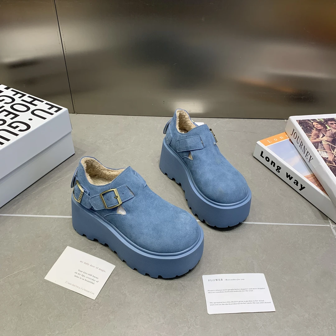 反毛皮纯色加绒保暖休闲风女鞋系带百搭松糕底勃肯鞋2025冬季新款