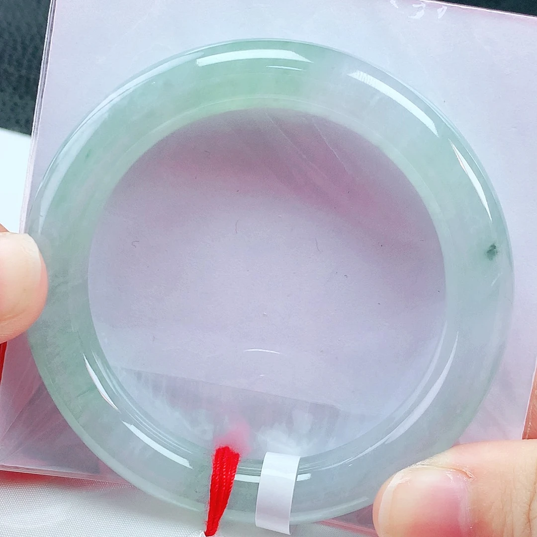 未镶嵌手镯（圆镯）翡翠53圈