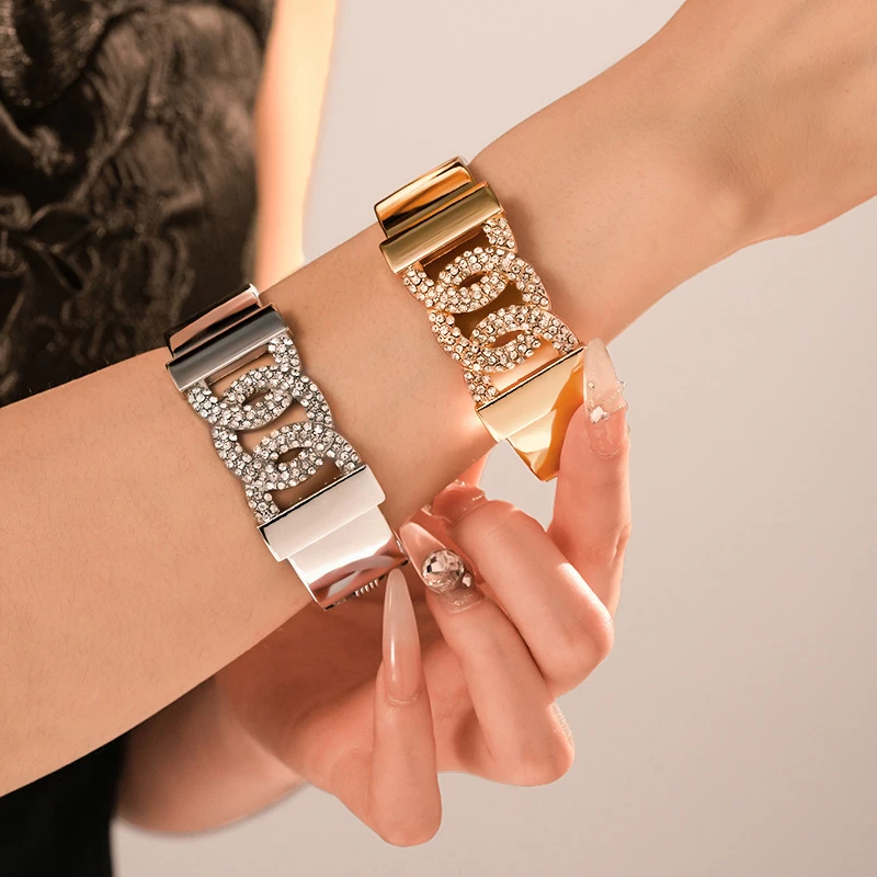 锌合金手镯 跨境字母镶钻圆形手镯轻奢高级