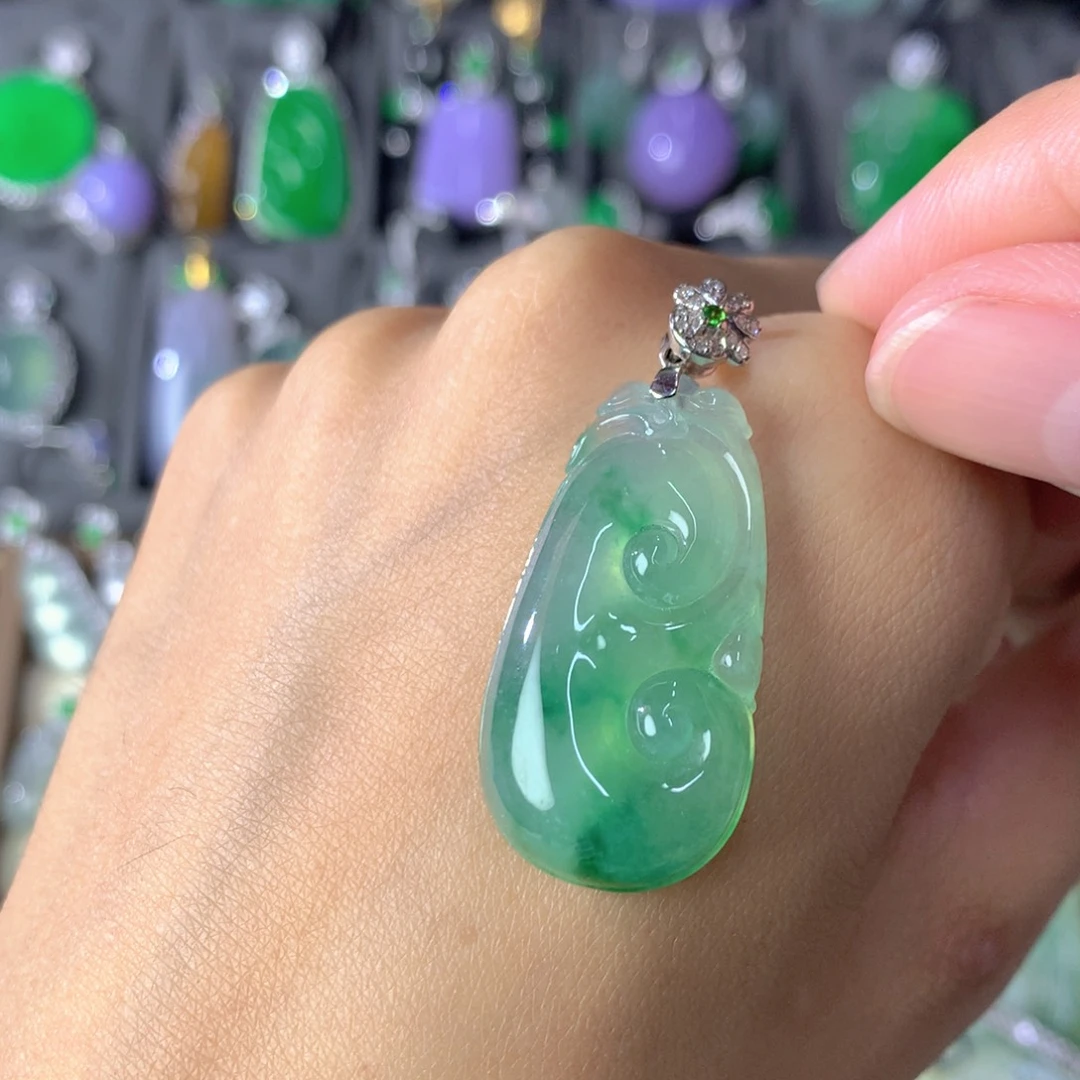 翡翠18K金镶嵌吊坠(不含链)