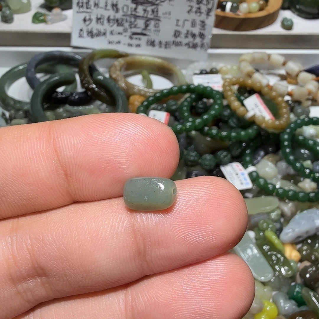 和田玉未镶嵌珠宝奇石