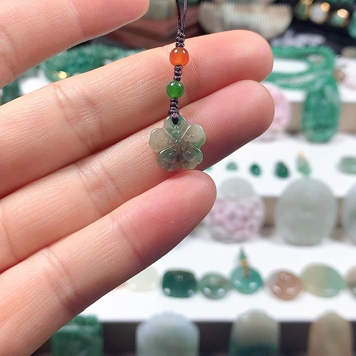 未镶嵌独山玉颈饰