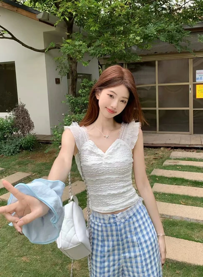 【秀宝女装】韩系白色v领小飞袖T恤XB4363