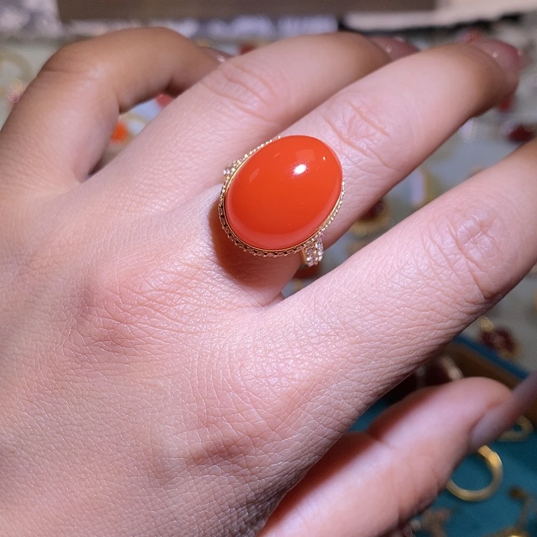 南红玛瑙18K金镶嵌戒指