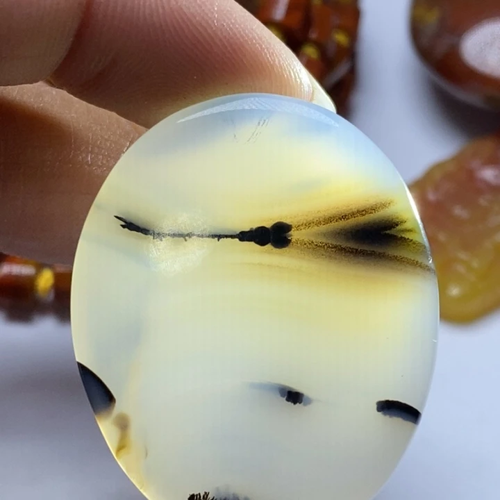 玛瑙/玉髓颈饰未镶嵌