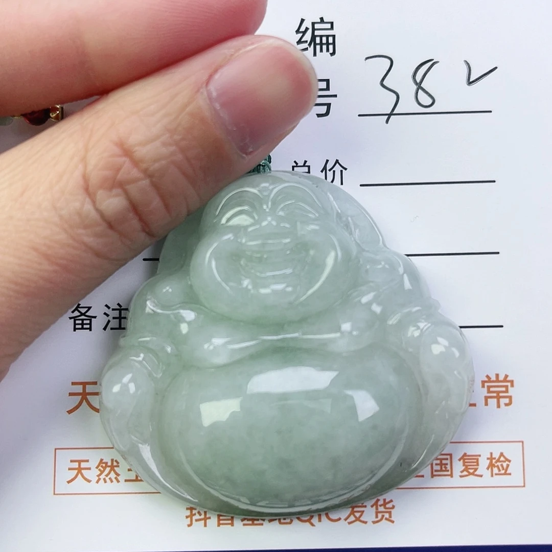 翡翠颈饰未镶嵌佛公