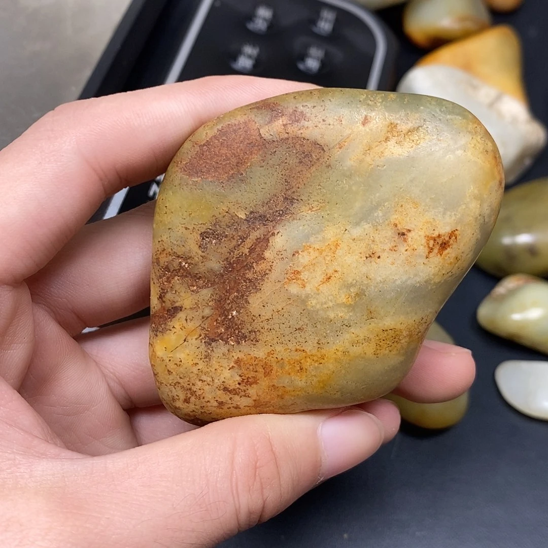 和田玉（糖玉）未镶嵌挂件