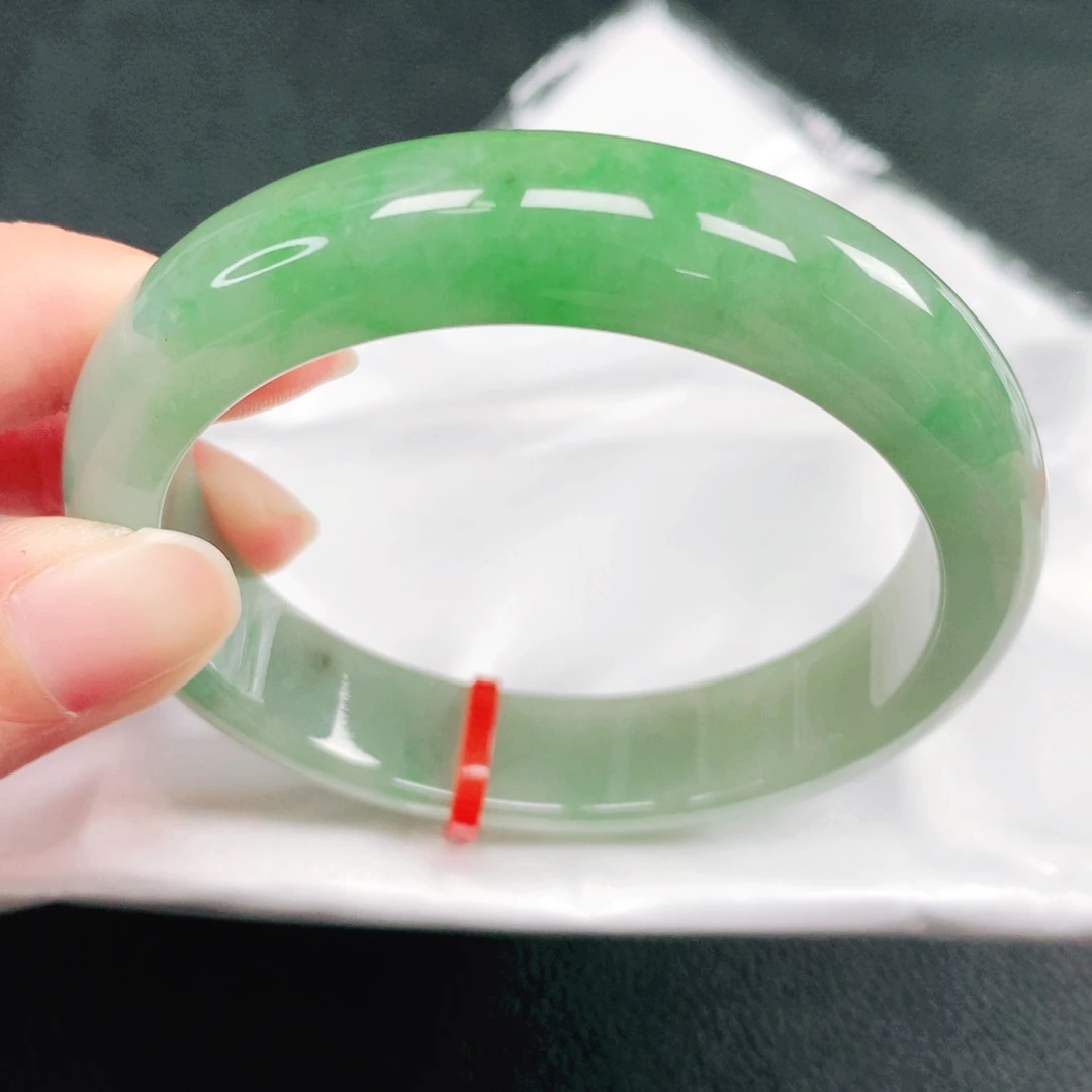 翡翠未镶嵌手镯55圈