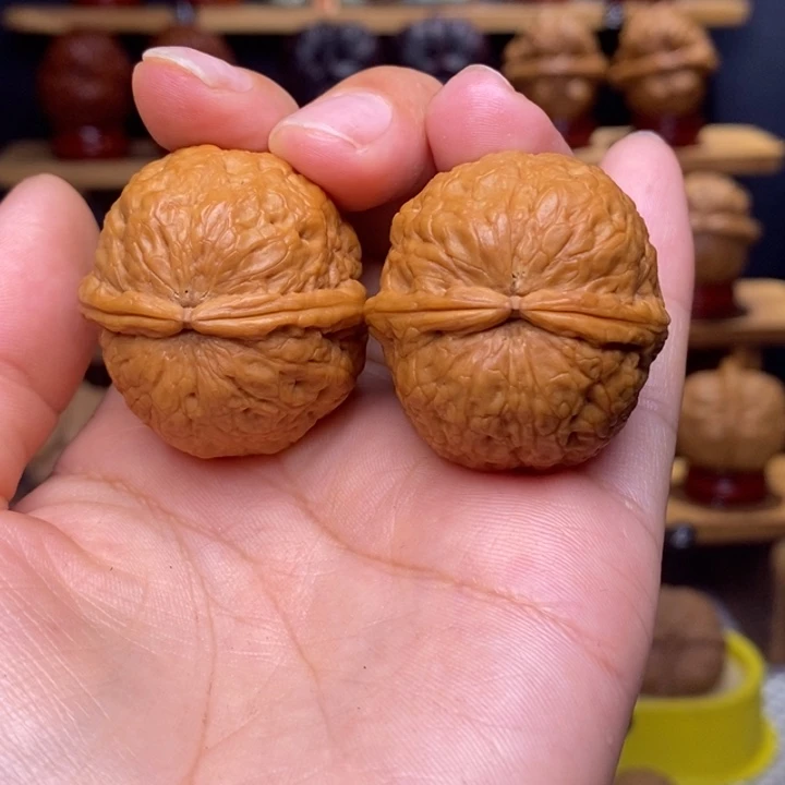 文玩核桃把件蛇皮球7