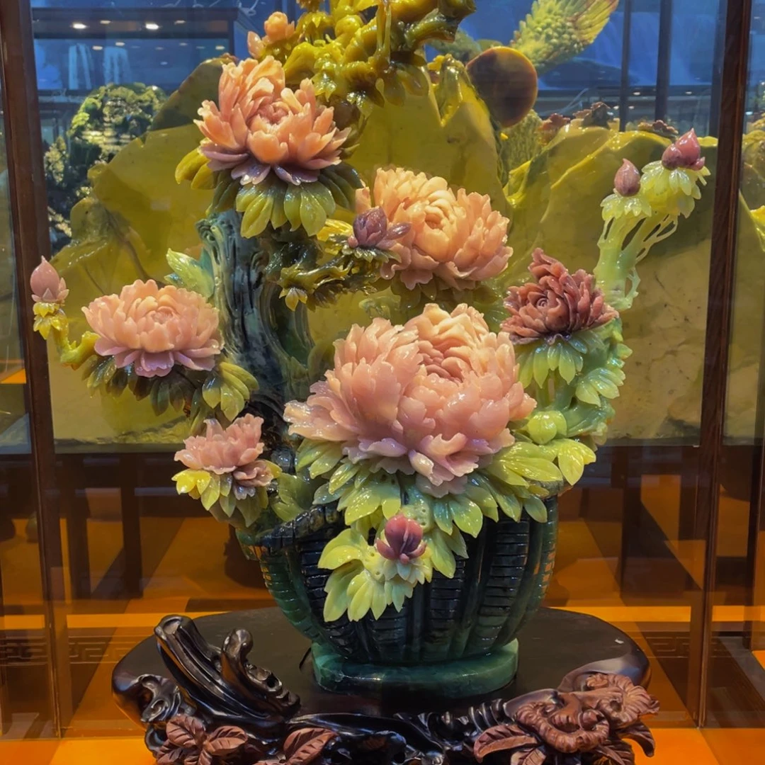 蛇纹石玉未镶嵌摆件