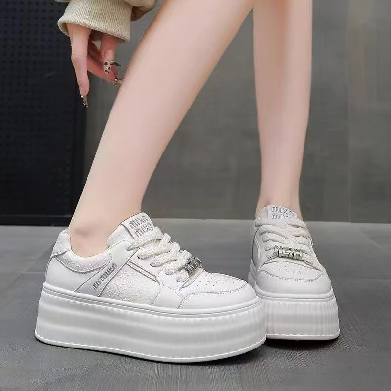 韩版潮流休闲板鞋厚底春季百搭网红增高女鞋板女鞋小白鞋