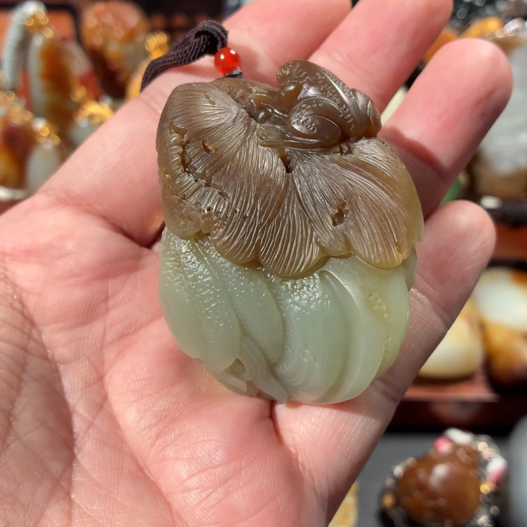 和田玉（糖玉）未镶嵌颈饰