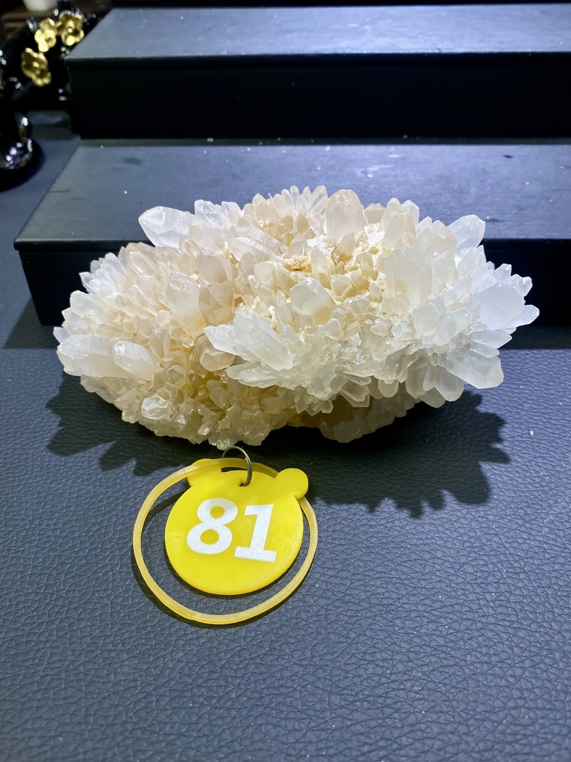 白水晶簇矿标摆件办公室玄关桌面造景创意摆件家装摆件