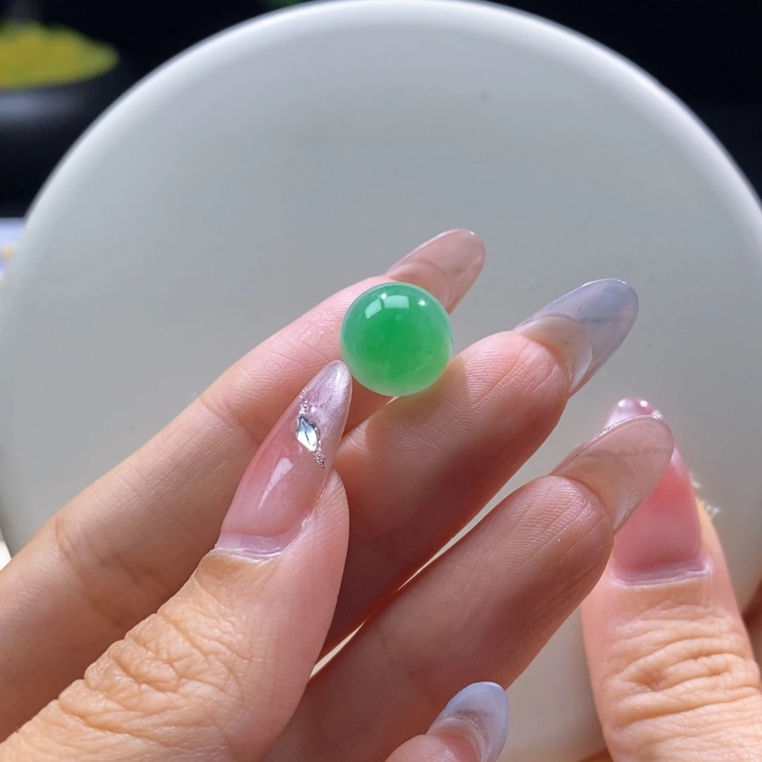 翡翠未镶嵌颈饰翡翠冰阳绿圆珠12.3mm