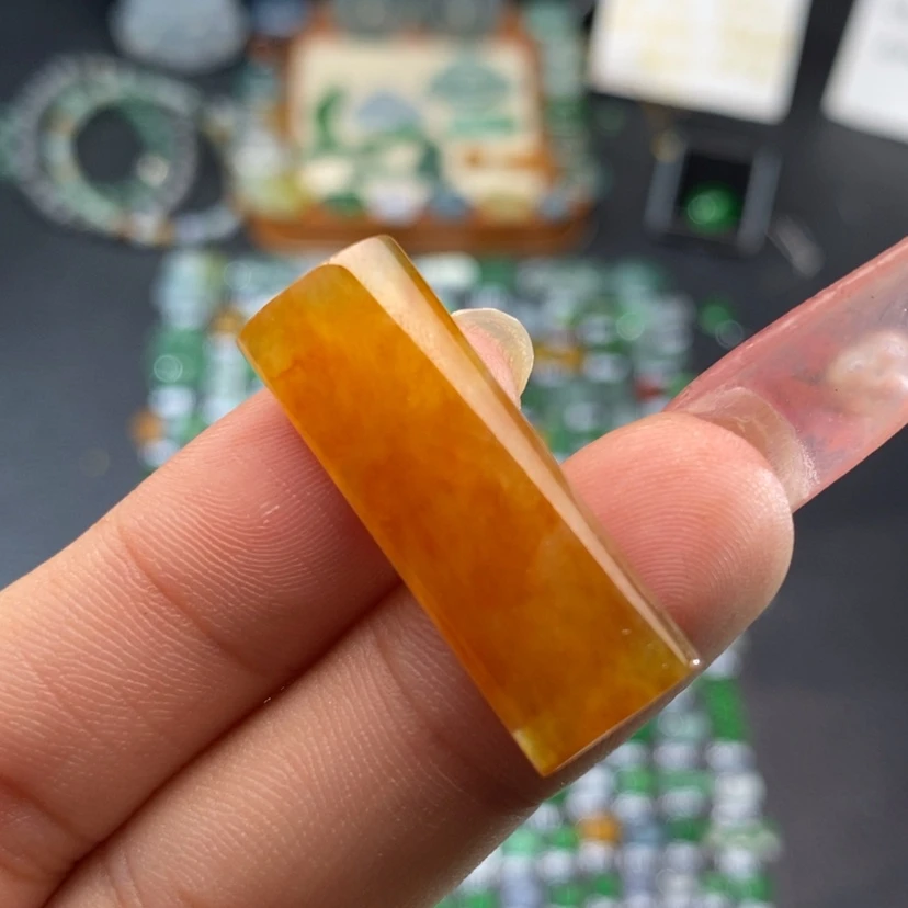 【闪购商品】翡翠挂件未镶嵌柱子