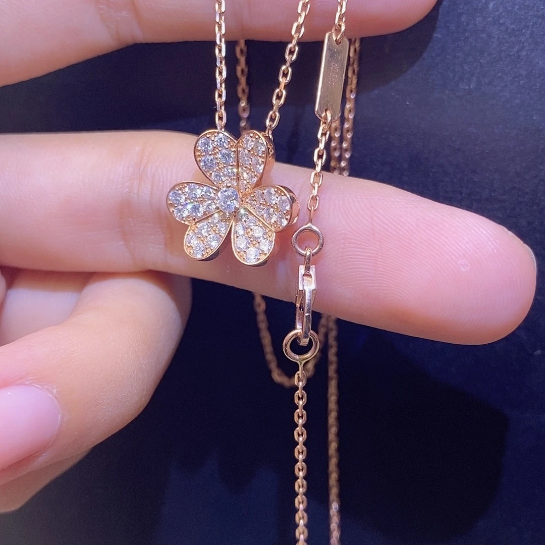 项链18K金镶嵌钻石中号满钻三叶草k玫