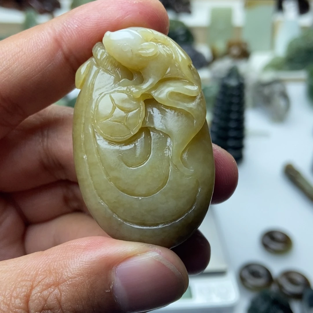 【闪购商品】颈饰未镶嵌和田玉