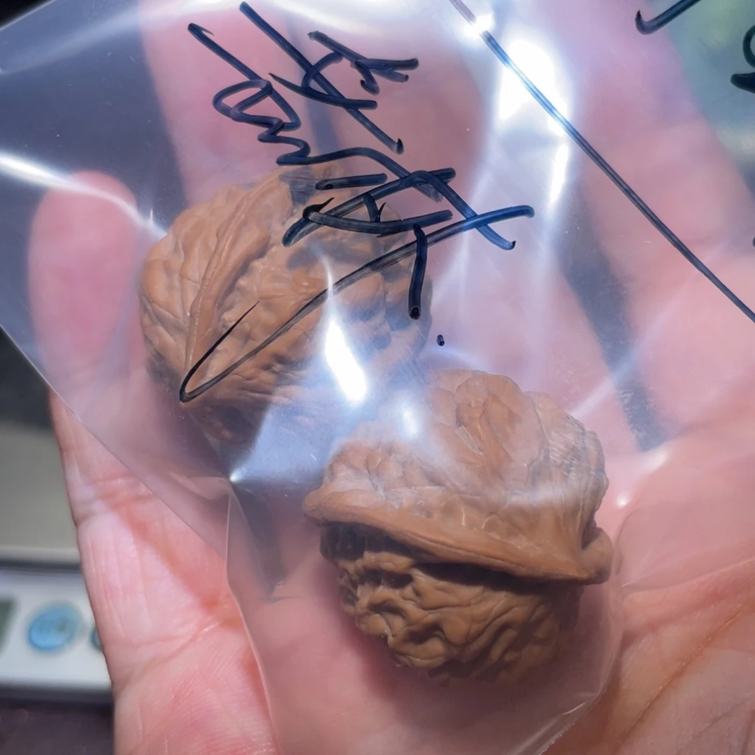 嘉*文玩核桃纯野生果29