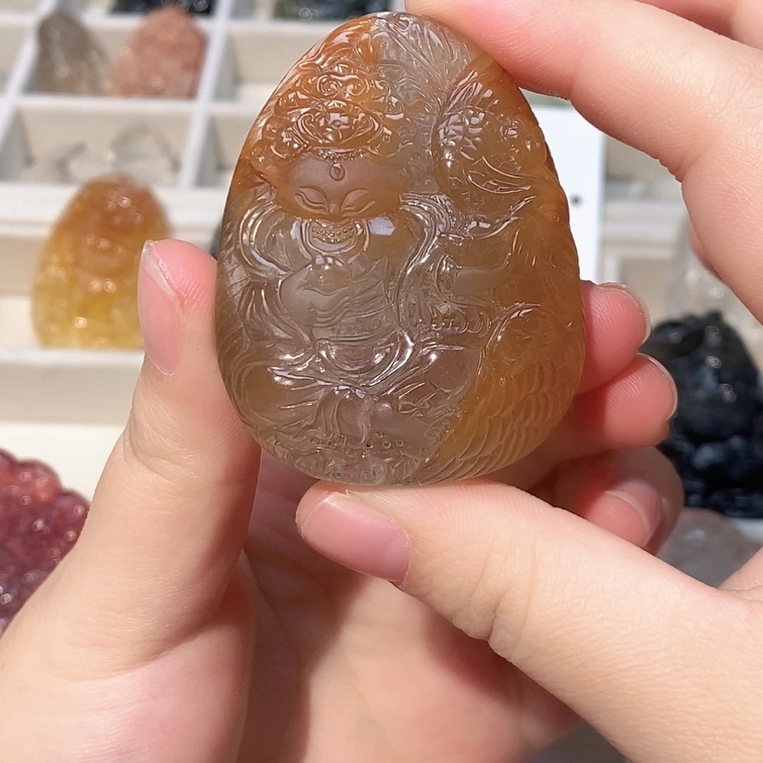 颈饰未镶嵌水晶兔毛