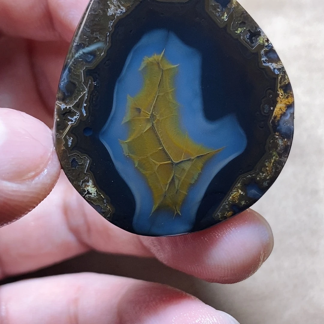 玛瑙/玉髓颈饰未镶嵌维*