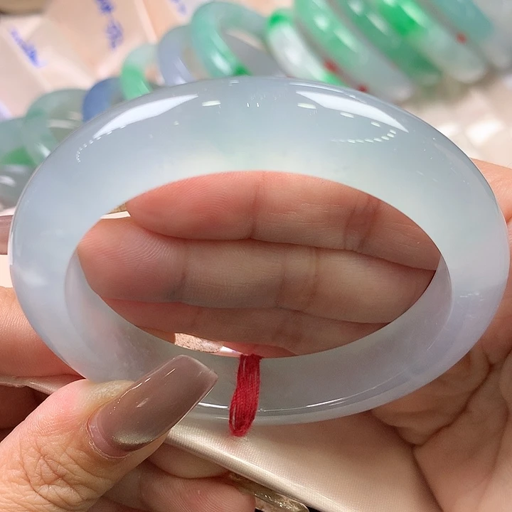 翡翠未镶嵌手镯57.8正圈