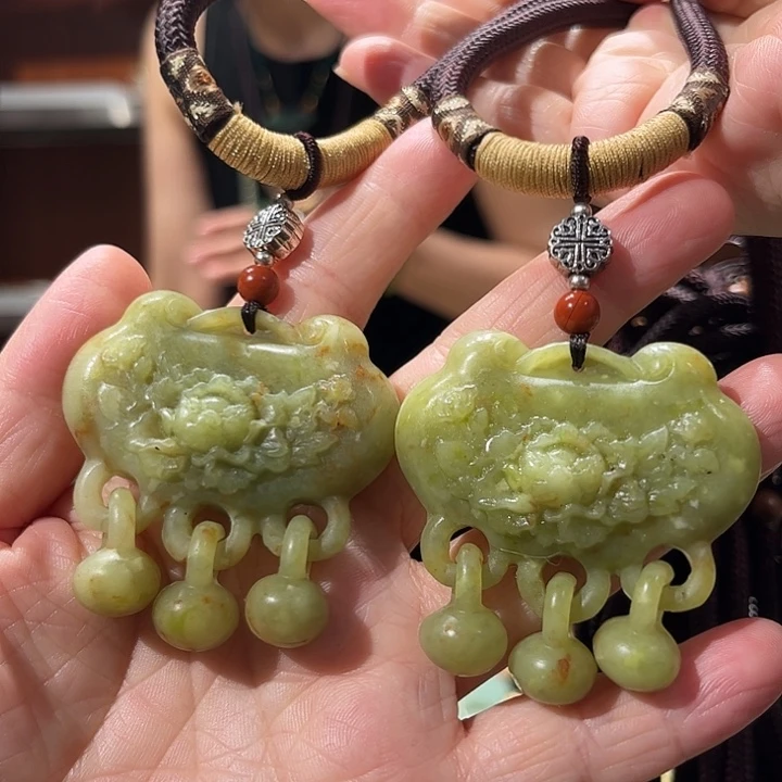 岫玉未镶嵌毛衣链