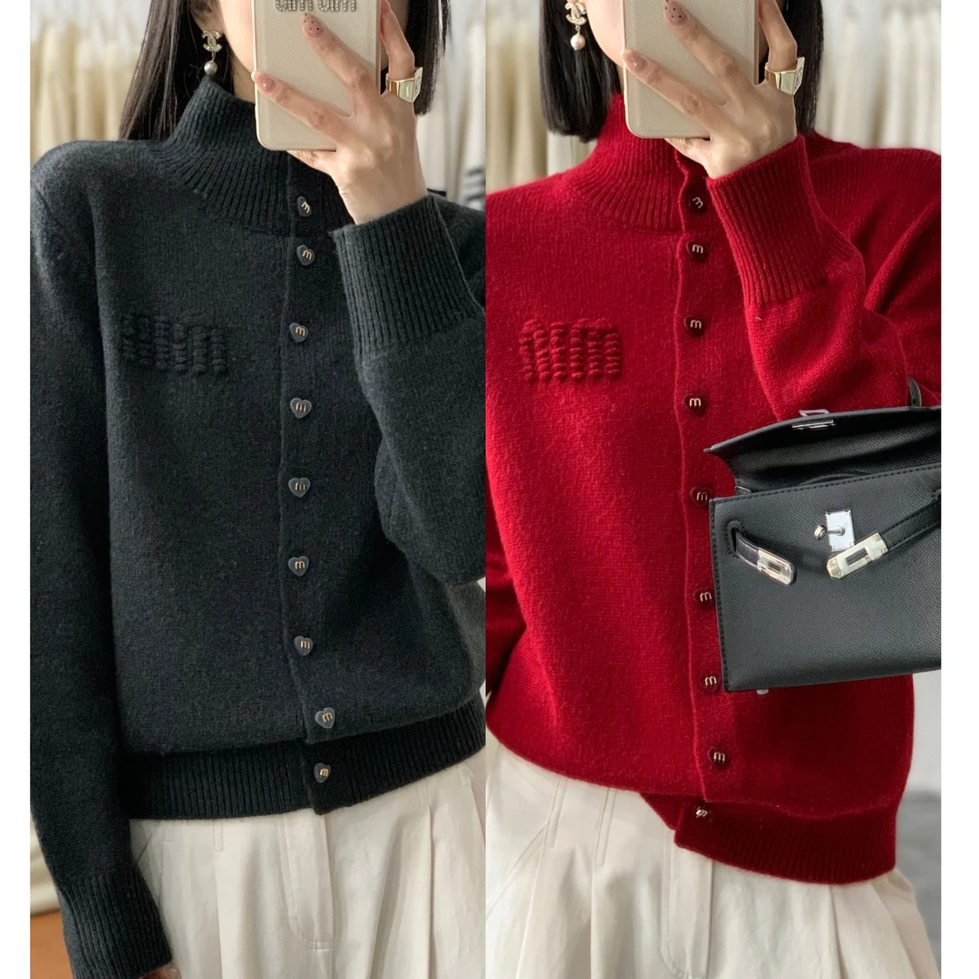 【例畔精选】2025新款纯色高级感减龄立领百搭单排扣针织衫S620#