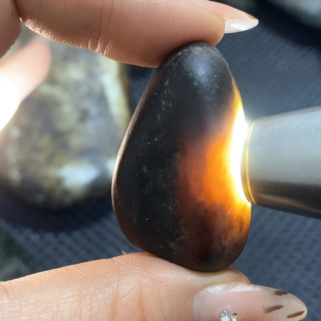 未镶嵌和田玉（糖玉）挂件