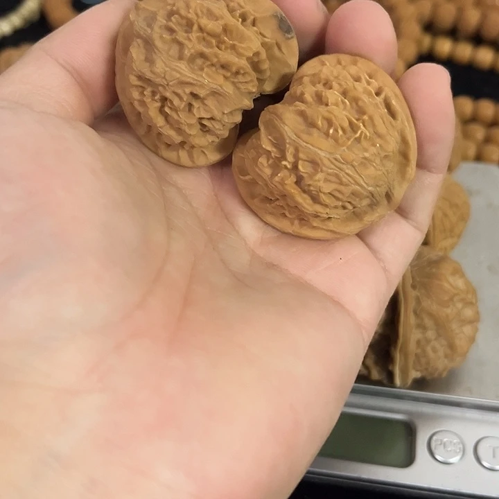 把件文玩核桃42左右瑕疵练手宫灯，编号012