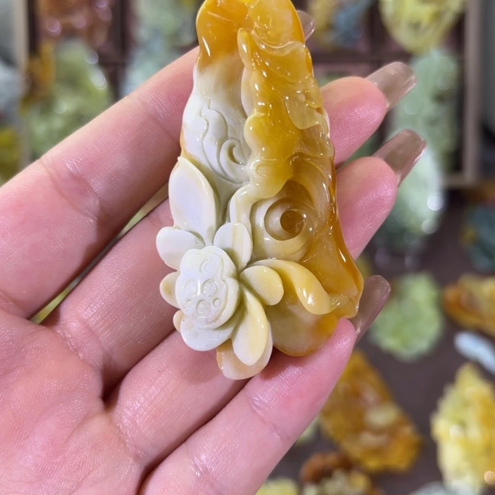 未镶嵌蛇纹石玉颈饰