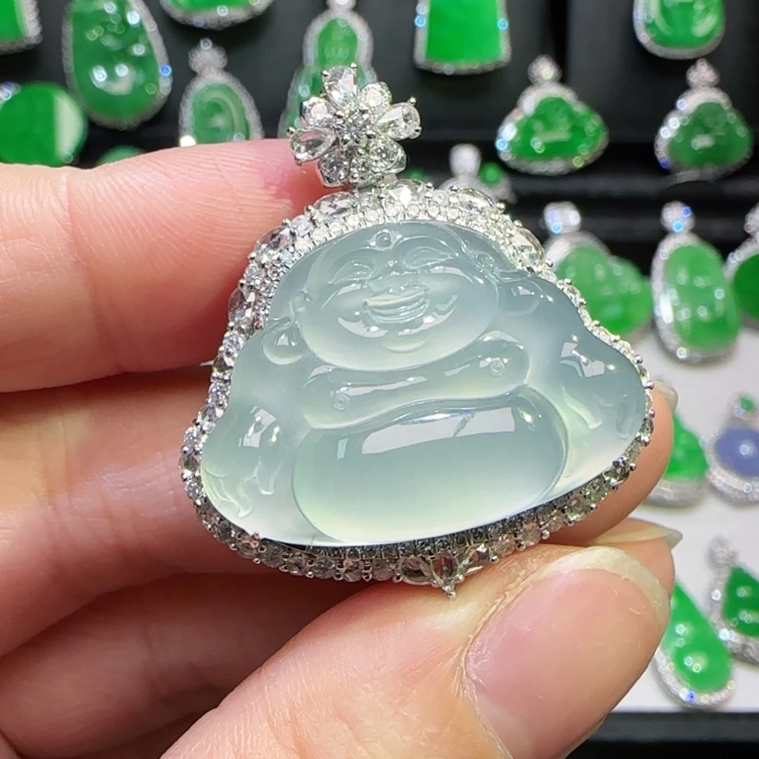 翡翠18K金镶嵌颈饰