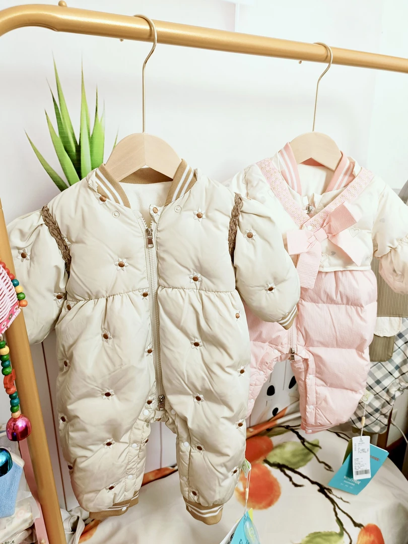 M果比比X乖家  婴幼儿连体冬季加厚保暖外出羽绒女宝连帽A类