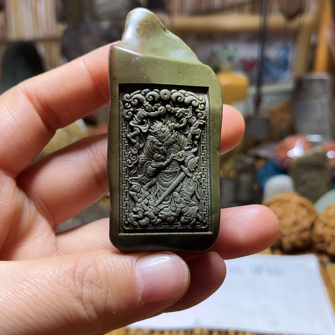 新疆原石手把件，脖挂