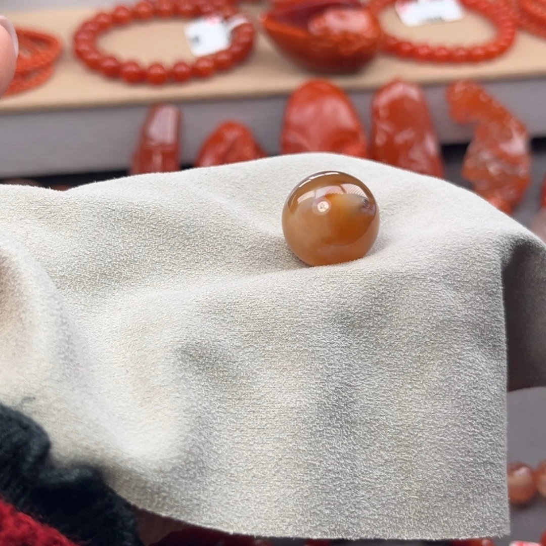 南红玛瑙未镶嵌颈饰