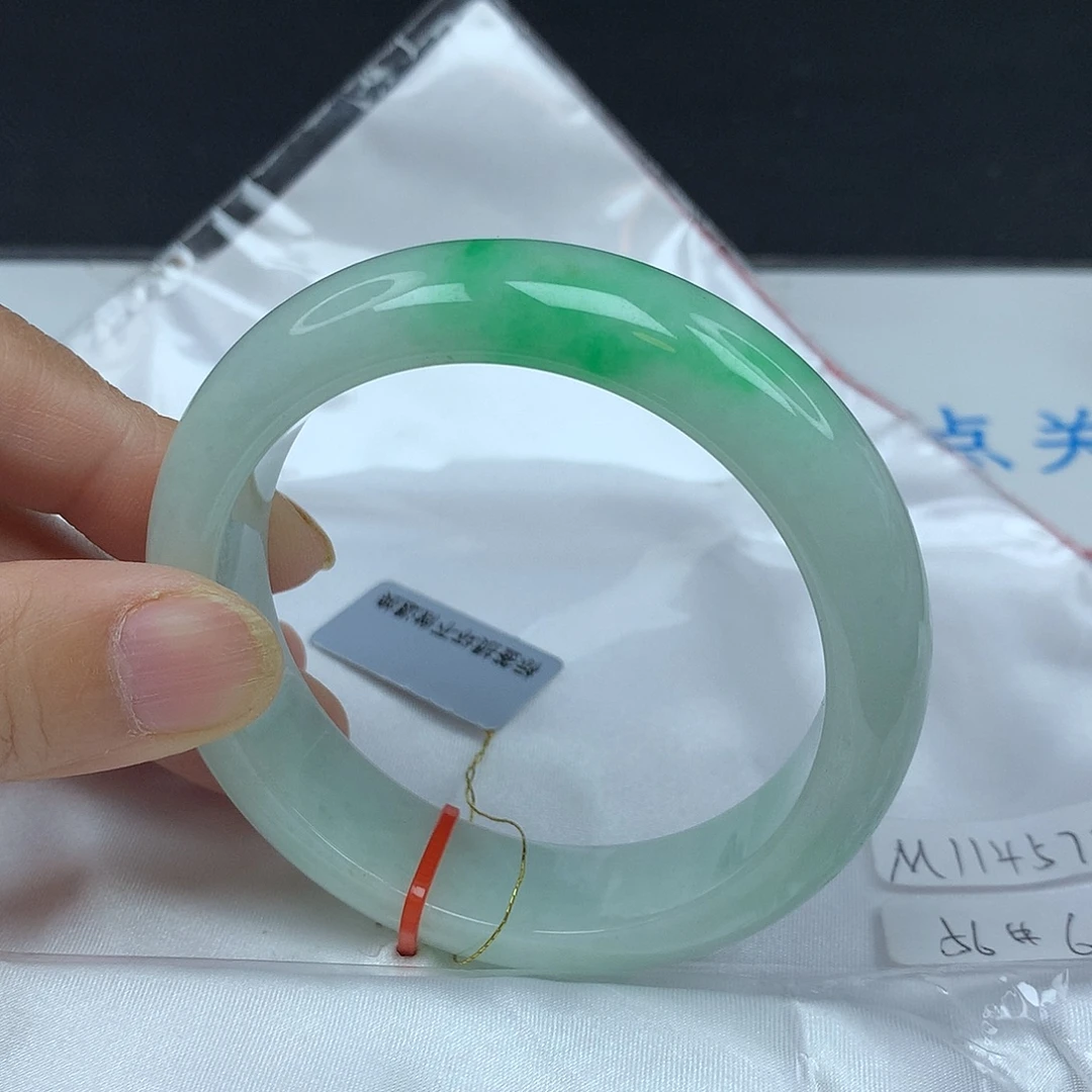 翡翠未镶嵌手镯56圈4572