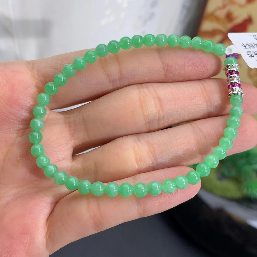 翡翠未镶嵌手串卡4胶润果绿手串