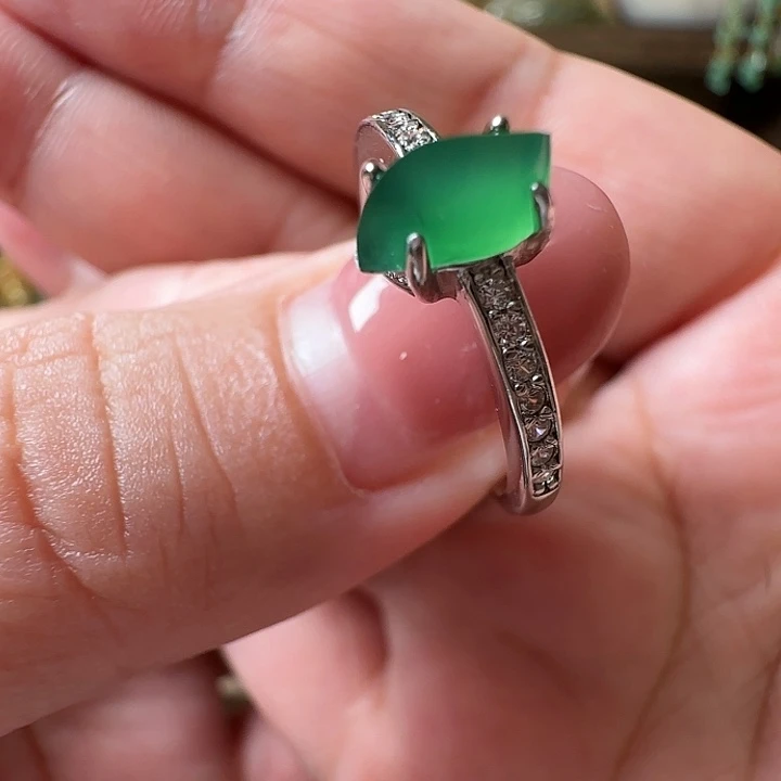 翡翠未镶嵌手镯翡翠120