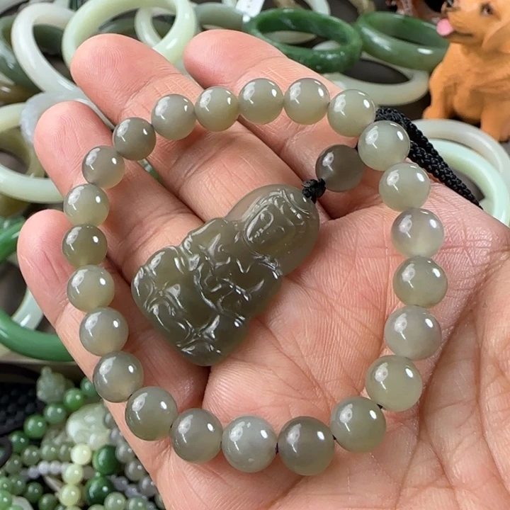 和田玉挂件未镶嵌卡8